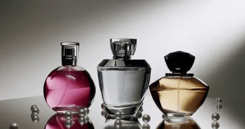 Perfumes That Command Attention the Moment You Walk In