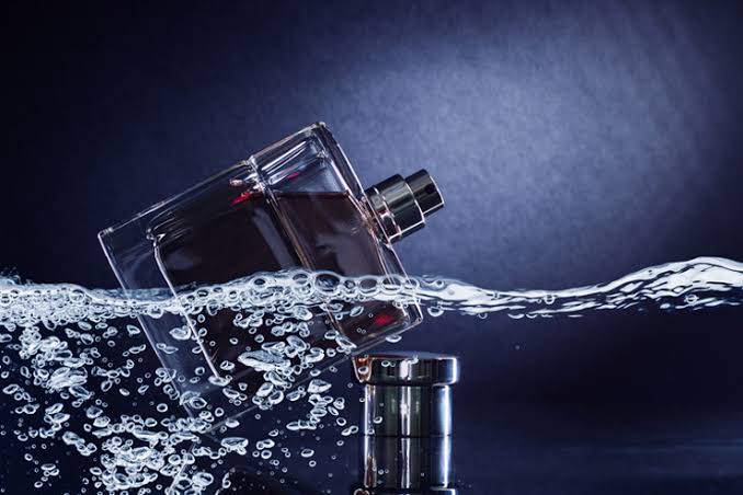 Whispers in a Bottle: Perfumes That Speak Without Words
